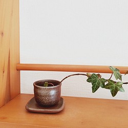 備前焼 小さな植木鉢と四角い豆皿 1枚目の画像