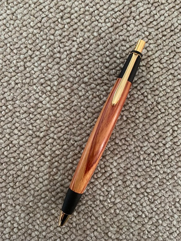 チューリップウッドボールペンorシャーペン 木軸 ペン・筆記用具