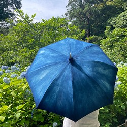 送料無料 ＜少量生産＞ 藍染 綿日傘 Rainy BLUE  雨の日も好き、そんな日傘です　絞り染め 1枚目の画像