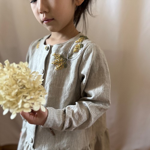 キッズ】長袖 フレンチリネンのミモザ刺繍フリルワンピース 子供服