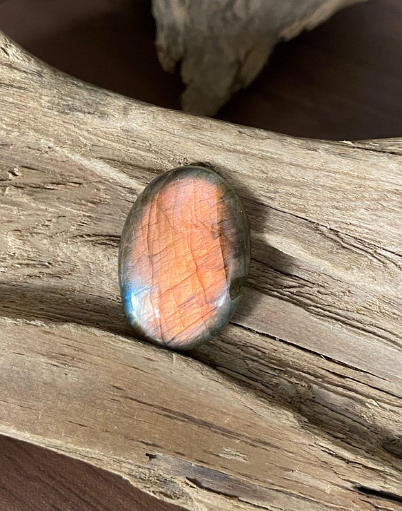 ♡ピンク‐オレンジ入り・レインボー ラブラドライト 天然石 ルース Labradorite 04 1枚目の画像