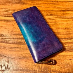 革の手染め- ラウンドファスナー長財布 / パープル（紫 + 水色） 1枚目の画像