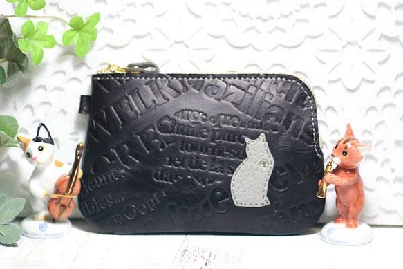 L字ファスナー財布（ブラック英字・グレー猫・きん運安定・福財布） 1枚目の画像