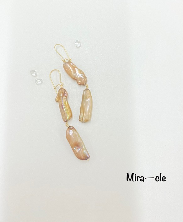 14kgf★【染め淡水パール】フレンチフックピアス ～Mira-cle～ 1枚目の画像
