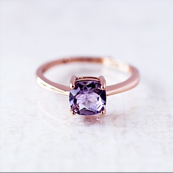 アメジスト指輪、リング：2月の誕生石：紫色、四角、スクエア、透明感：ピンクゴールド：Creema限定【送料無料】 1枚目の画像