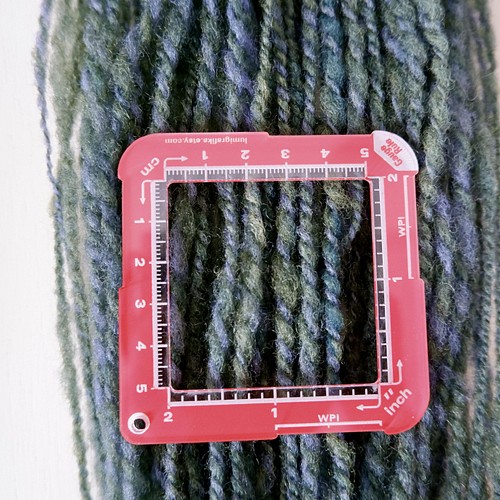 最安値購入 手紡ぎ糸 毛糸(c-1345 生地/糸