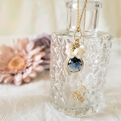 淡水パールとマロンカットガラスのネックレス(カラー/ミッドナイトブルー) 1枚目の画像