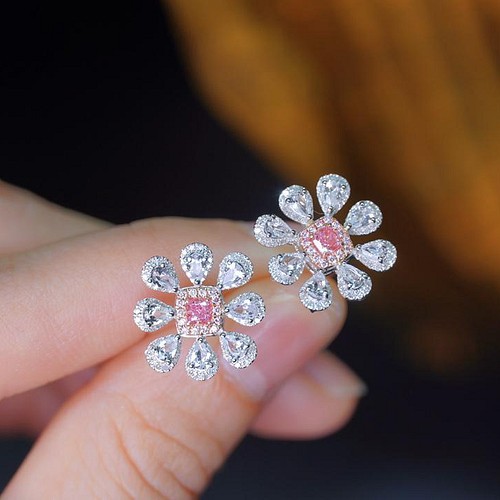 鑑別付♡フラワーデザイン♡K18PG ピンクダイヤモンド ピアス 0.30ct