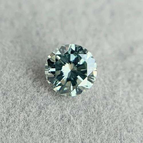 アイスグリーンダイヤモンド 0.577ct FANCY GREEN SI-2 トリートメント