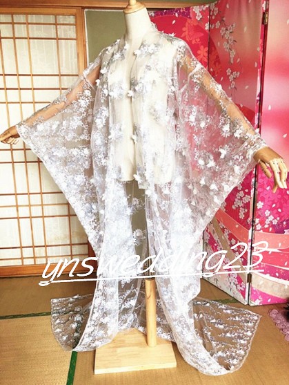 薄紗 Uchikake 歐根紗 Uchikake 和服罩衫蕾絲外罩婚紗變色刺繡變色 3D 支架 第1張的照片