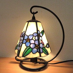 家具・インテリア☆ステンドグラスの光がお部屋を灯す 卓上照明 ナイトランプ - フロアスタンド