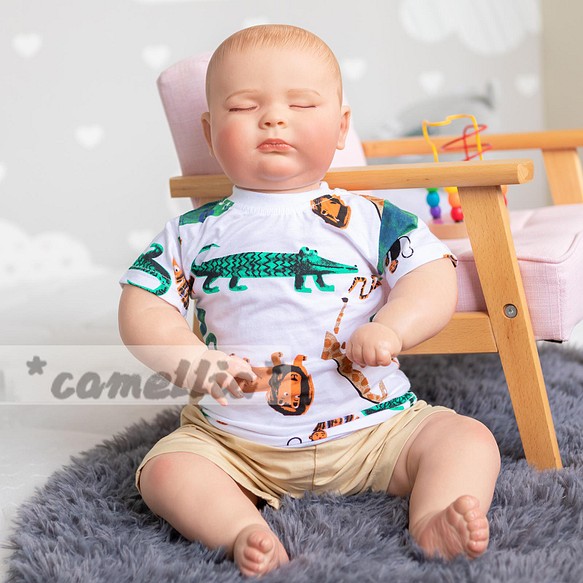 リボーンドール  男の子　新生児　リアルサイズ  抱き人形　人形