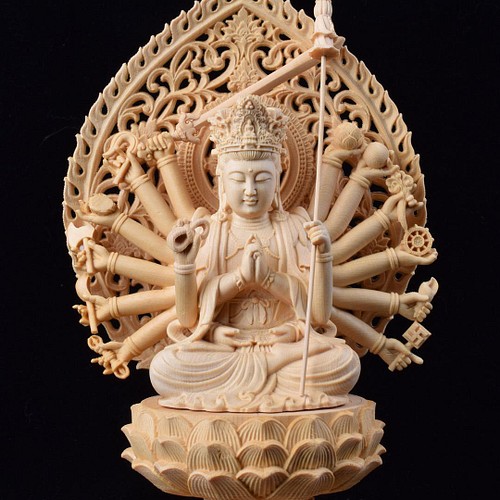 極上品 准胝観音（七倶胝仏母）木彫仏像 置物 細工精彫 仏教工芸品 