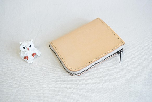 姫路産のナチュラルのヌメ革のL字ファスナー財布（カードポケット付き）　L173 1枚目の画像