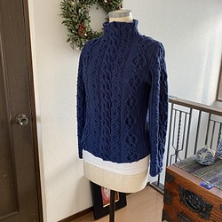 再出品　カシミヤ100％　アラン模様セーター 1枚目の画像