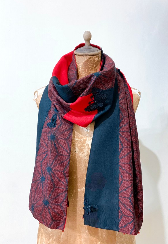 スカーフNo.300*詠蝶*設計師手作日本古董布紅黑撞色麻葉紋蕾絲蝴蝶圍巾 披肩 第1張的照片