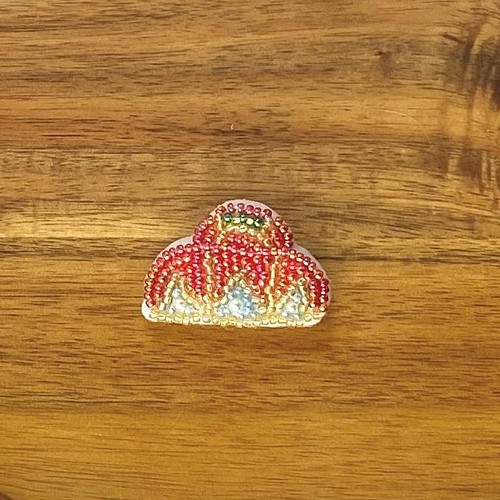 沖縄の花笠 ビーズ刺繍ブローチ ブローチ Beads Shop うらら 通販 Creema クリーマ ハンドメイド 手作り クラフト作品の販売サイト