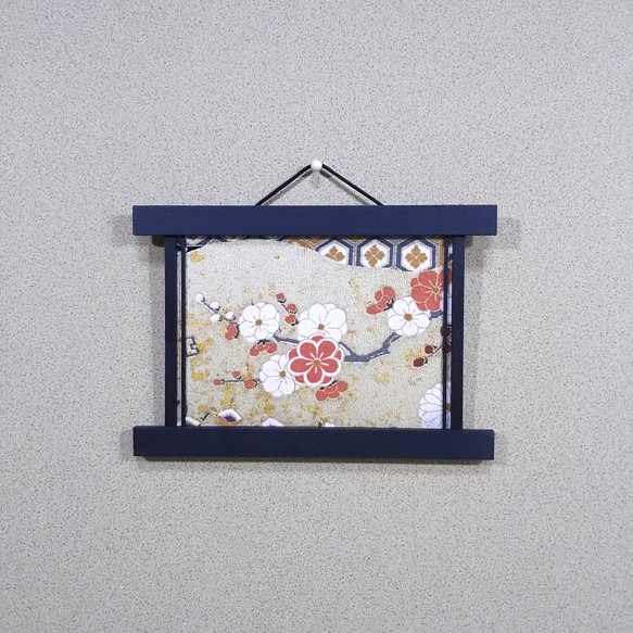 壁掛け　和風 かべ飾り　古布・紅梅白梅　NO.7 1枚目の画像