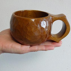 茶色い真桑の一木彫りコーヒーカップ　 1枚目の画像