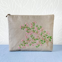 《手刺繍のポーチ》ピンクの萩の花 1枚目の画像
