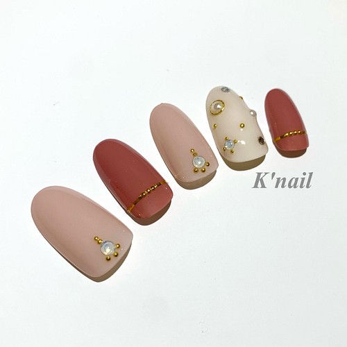 No ビジューネイル ピンク ホワイト ゴールド ドット 大人 シンプル ネイルチップ ネイルシール K Nail 通販 Creema クリーマ ハンドメイド 手作り クラフト作品の販売サイト