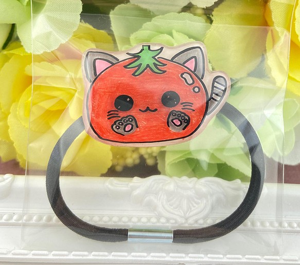 トマトにゃんこヘアゴム ヘアゴム miracle cat 通販｜Creema(クリーマ)