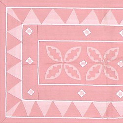 【ラオスの伝統柄のテーブルランナー】ピンク 1枚目の画像