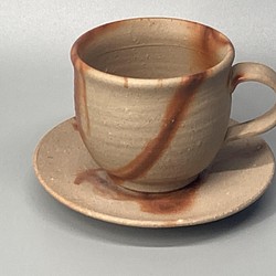 備前焼　コーヒーカップ・ソーサー　緋襷　紙箱入り 1枚目の画像