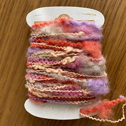 在庫２点！！『ちょこっと毛糸♪綺麗な色合い毛糸』～ピンク　約3ｍ60㎝～ 1枚目の画像