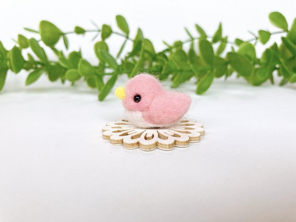 ぷくぷく豆鳥　Ｄ　ピンク　羊毛フェルト　置物 1枚目の画像