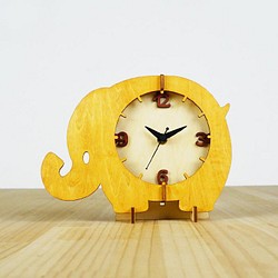 “大象”木製掛鐘 第1張的照片