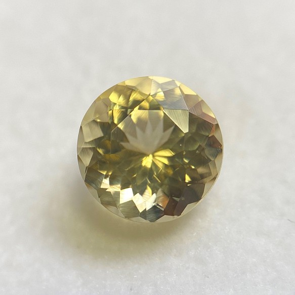 30％OFF開催中】イエローベリル ルース 1.10ct ブラジル産 天然石 京都