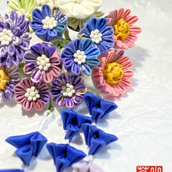 ✿つまみ細工簪@kanzashi flower 青と桃系花束（ミディアムサイズ飾り3本とさがりセット 1枚目の画像
