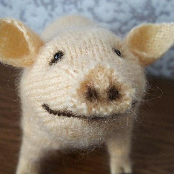 棒針編みあみぐるみ動物「豚」