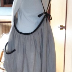 リネンエプロン風ドレス  生成りは現在  生地の入荷待ちご迷惑をおかけしております。(オーダストップです） 1枚目の画像