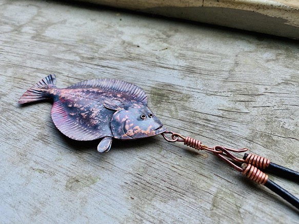 銅板造形作品]カレイのネックレス Copper Flounder Necklace