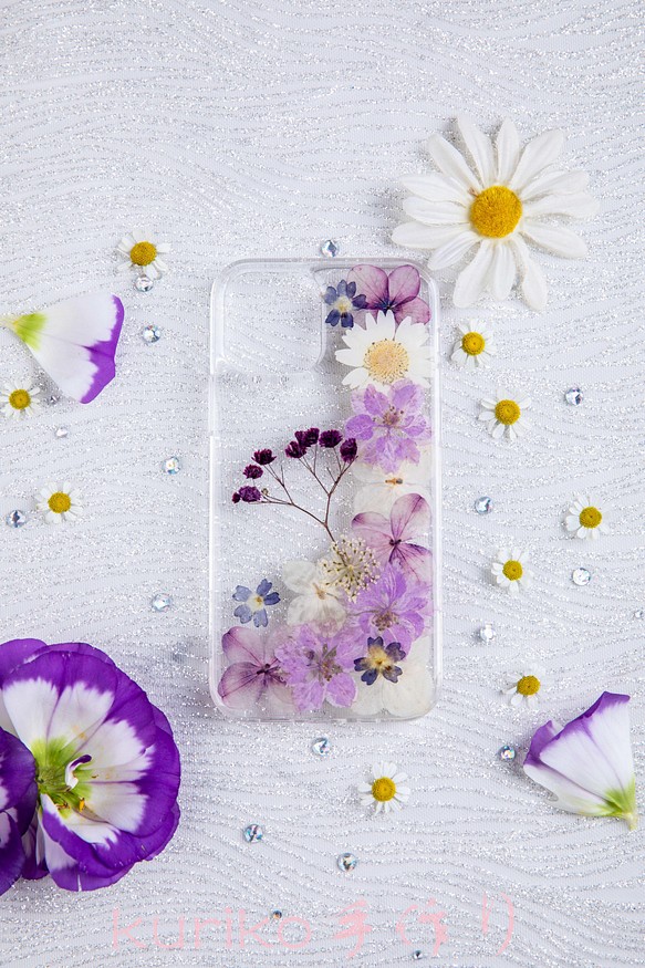 全機種対応iphone Xperia Galaxy マホケース 押し花ケース 人気 押し花 ケース 花束 花物語 スマホケース カバー Kurikoの 押し花屋 通販 Creema クリーマ ハンドメイド 手作り クラフト作品の販売サイト