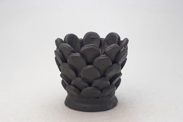 #陶器製（2号ポット相当）植木鉢 QAcブラック-2030 1枚目の画像