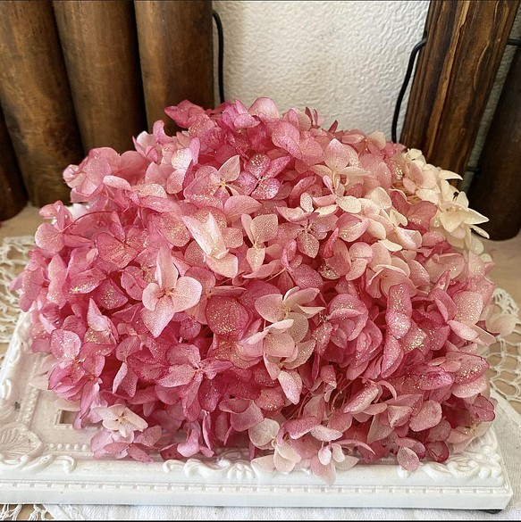 アナベルホワイトカシスボルドーグラデーションアジサイ小分け❣️キラキララメ付き❣️ハンドメイド花材プリザーブドフラワー 1枚目の画像
