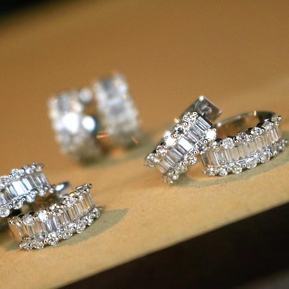 天然ダイヤモンドピアス0.9ct k18 www.disdukcapil.paserkab.go.id