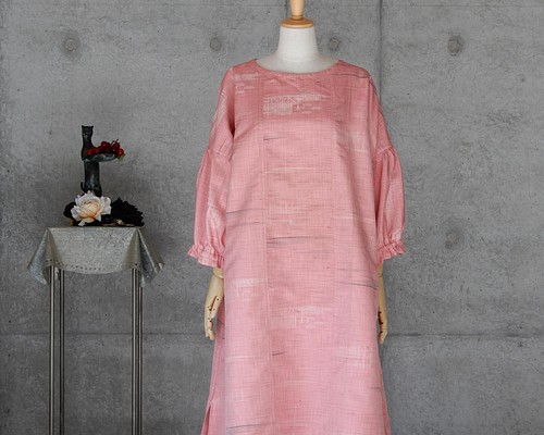 着物リメイク 紬のワンピース/フリーサイズ kimono　ピンク系