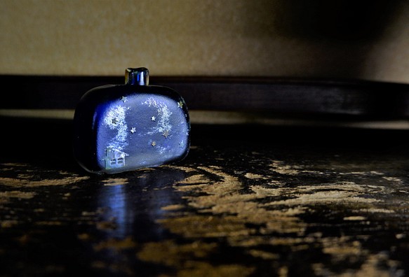 夜の小瓶 ｃ 1枚目の画像