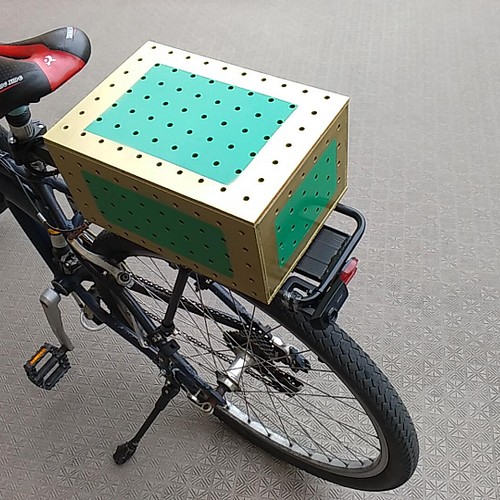 自転車用アクセサリ きれいなリアボックス(2色・ペイント) その他雑貨