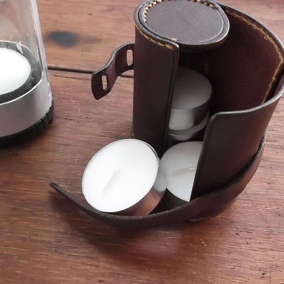ヌメ革のドラム型キャンドルケース　茶 1枚目の画像