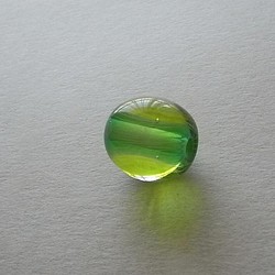 ひだ紋球・メロン・ガラス製・とんぼ玉 1枚目の画像