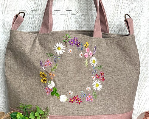 桃色帆布とリネンの花リース刺繍のトート トートバッグ 桃屋ぴちこ