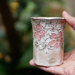 八角フリーカップ　桜　イッチン・金彩　陶器　 1枚目の画像