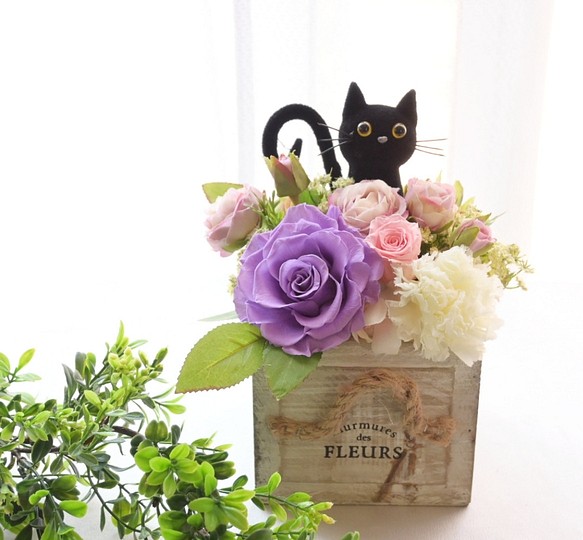 花畑の猫 No.5【パープル】 プリザーブドフラワー 猫 花 敬老の日 薔薇 誕生日 ペット お供え ペット