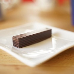 ホテルキー風スタックドレザーキーホルダー chocolate edition ビター 1枚目の画像