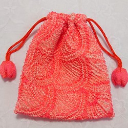 ※手作り 巾着 可愛い 素敵 袋 着物 しぼり 正絹 鱗 波 男女兼用 日本  ピンク 一枚 1枚目の画像